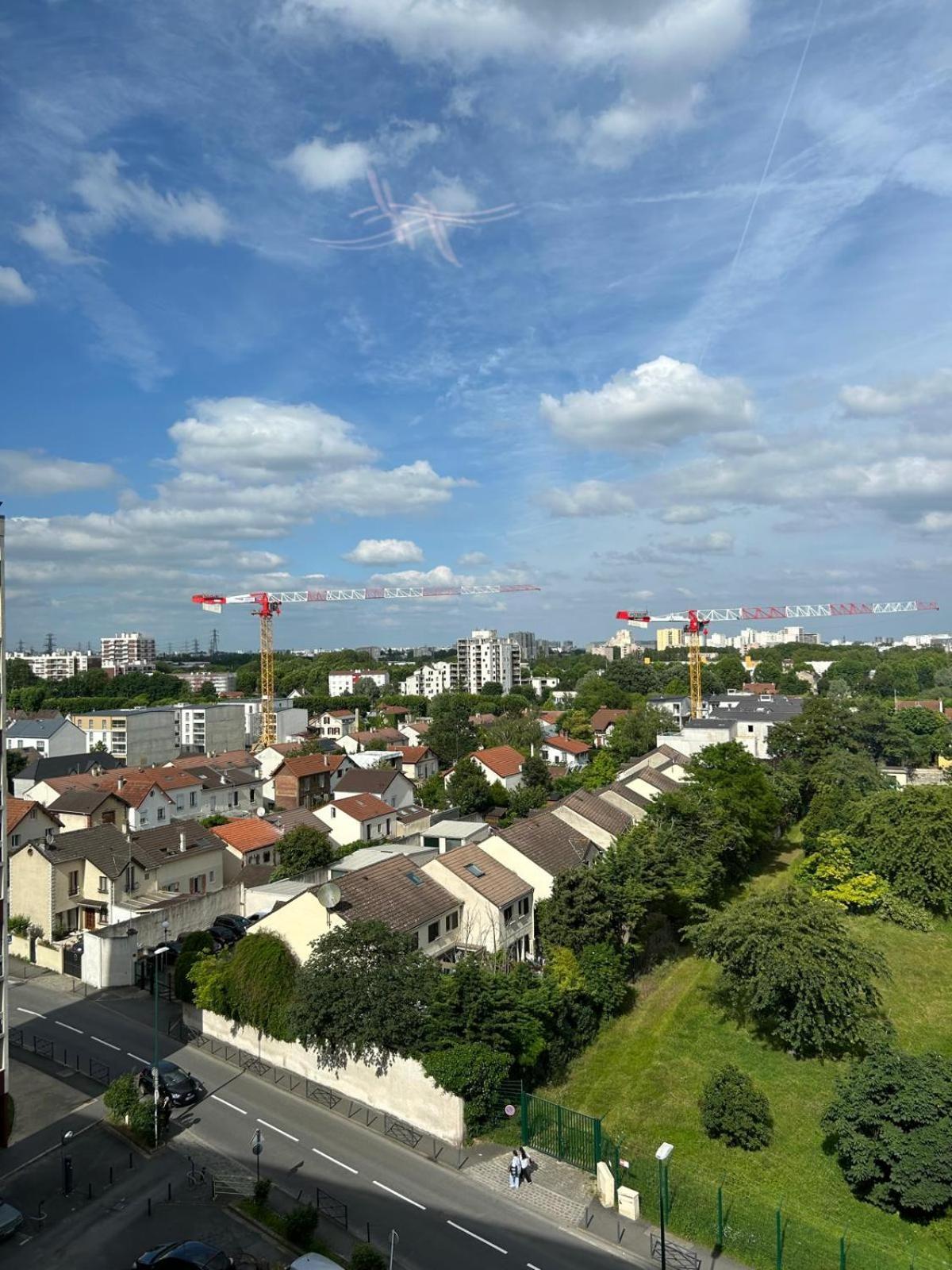 Charmant B&B Espace Et Confort Villeneuve-la-Garenne Exteriér fotografie